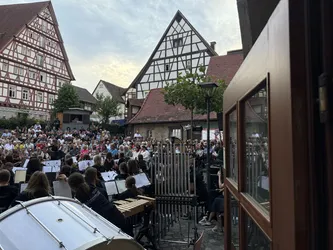 Foto 6 von 128