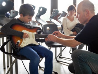 Gitarre lernen - Instrument der Woche bei der Musikschule Unterer Neckar
